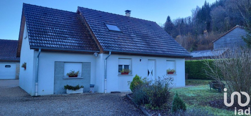 Maison traditionnelle 5 pièces de 127 m² à Ornans (25290)