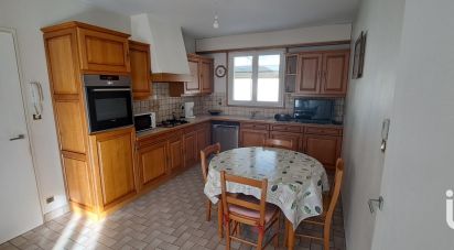 House 5 rooms of 111 m² in Dompierre-sur-Yon (85170)