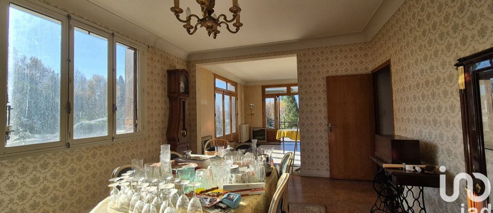 Traditional house 5 rooms of 200 m² in Ytrac (15130)