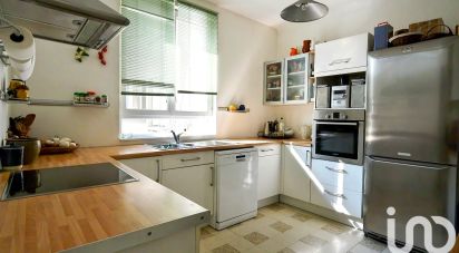 Apartment 6 rooms of 244 m² in Chartres (28000)