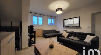 Appartement 2 pièces de 43 m² à Ris-Orangis (91130)