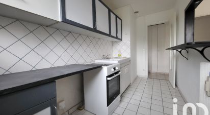 Appartement 2 pièces de 43 m² à Ris-Orangis (91130)