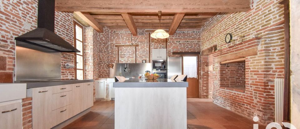 Mansion 8 rooms of 353 m² in Toulouse (31100)