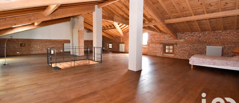 Mansion 8 rooms of 353 m² in Toulouse (31100)