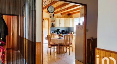 Traditional house 4 rooms of 99 m² in Talmont-Saint-Hilaire (85440)