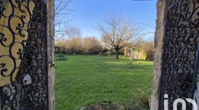 Country home 10 rooms of 368 m² in Genneton (79150)