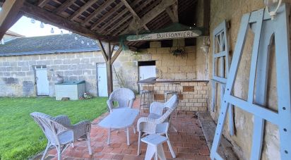 Country home 10 rooms of 368 m² in Genneton (79150)