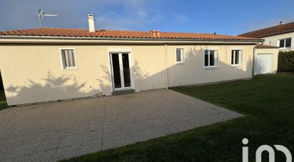 House 5 rooms of 115 m² in Niort (79000)