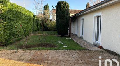 House 5 rooms of 115 m² in Niort (79000)