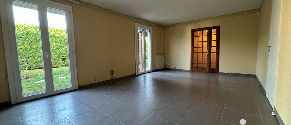 House 5 rooms of 115 m² in Niort (79000)