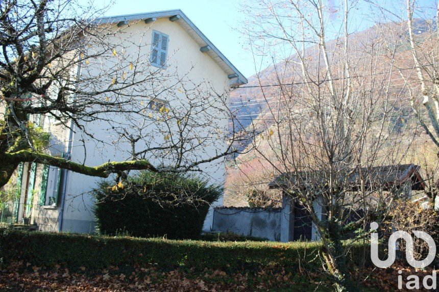 House 10 rooms of 226 m² in Vif (38450)