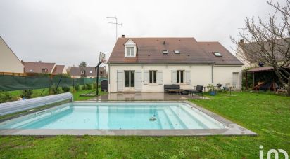 House 6 rooms of 160 m² in Senlis (60300)