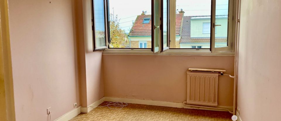 Apartment 3 rooms of 54 m² in Houilles (78800)