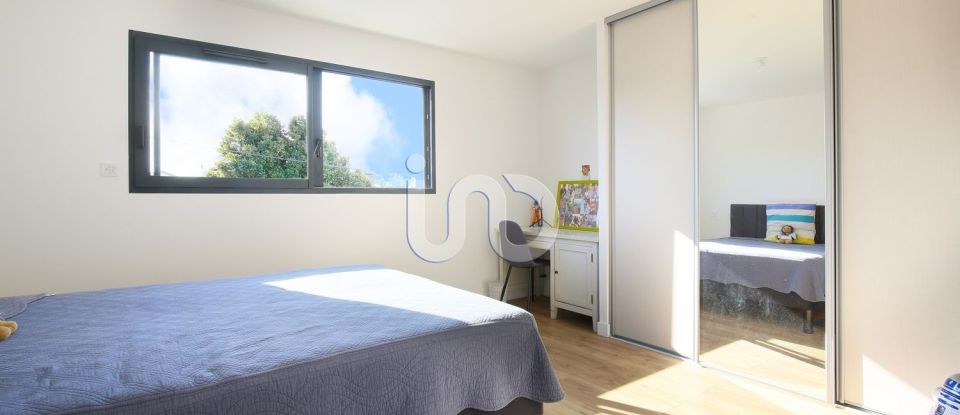 Maison 6 pièces de 156 m² à Lapeyrouse-Fossat (31180)