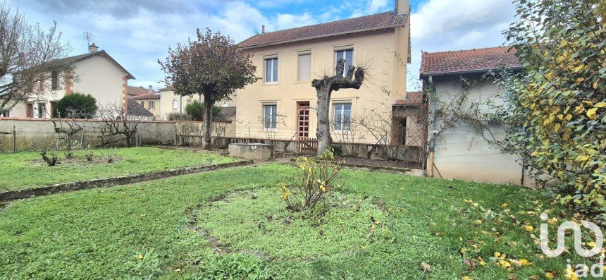 Maison traditionnelle 4 pièces de 105 m² à Briennon (42720)