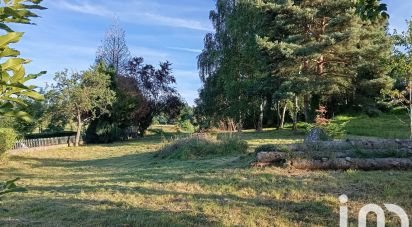 Land of 713 m² in Saint-Maurice-de-Lignon (43200)