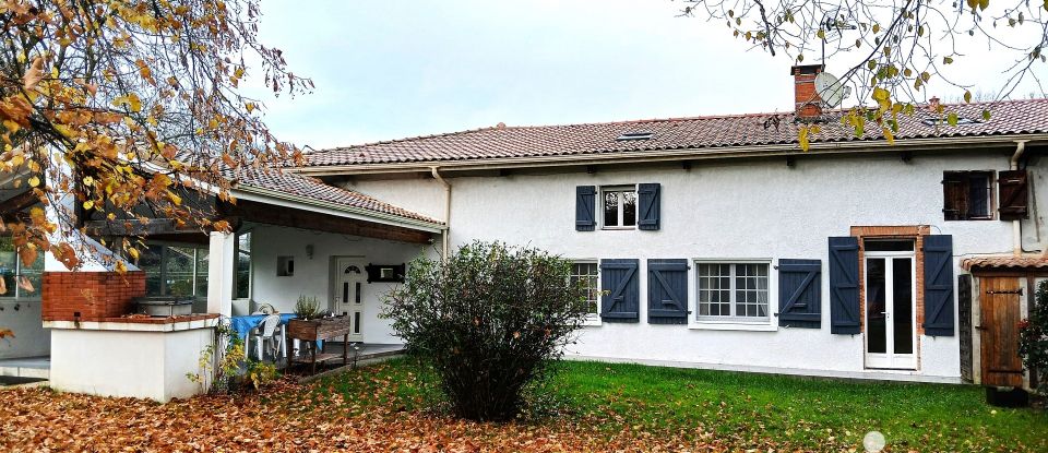 Maison de campagne 6 pièces de 168 m² à Sainte-Foy-de-Peyrolières (31470)