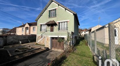 Traditional house 5 rooms of 94 m² in Mouroux (77120)