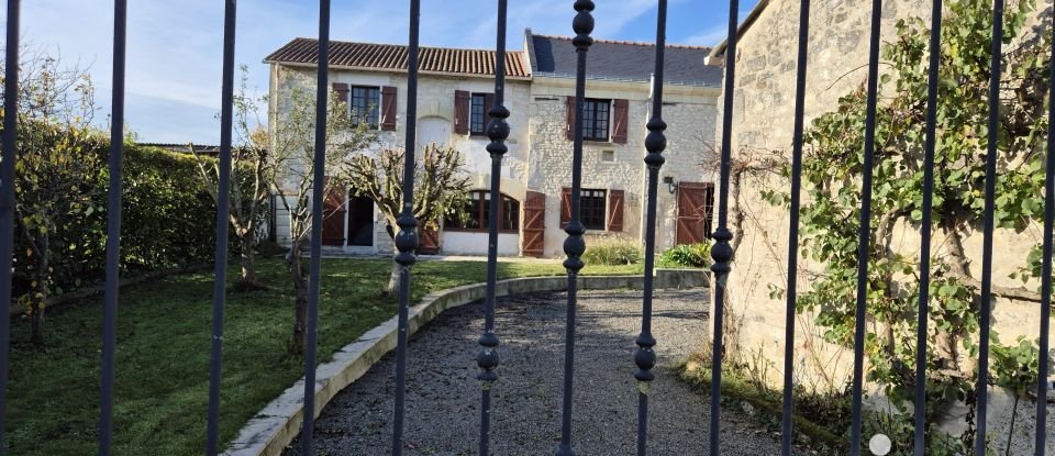 Country house 5 rooms of 169 m² in - (49260)