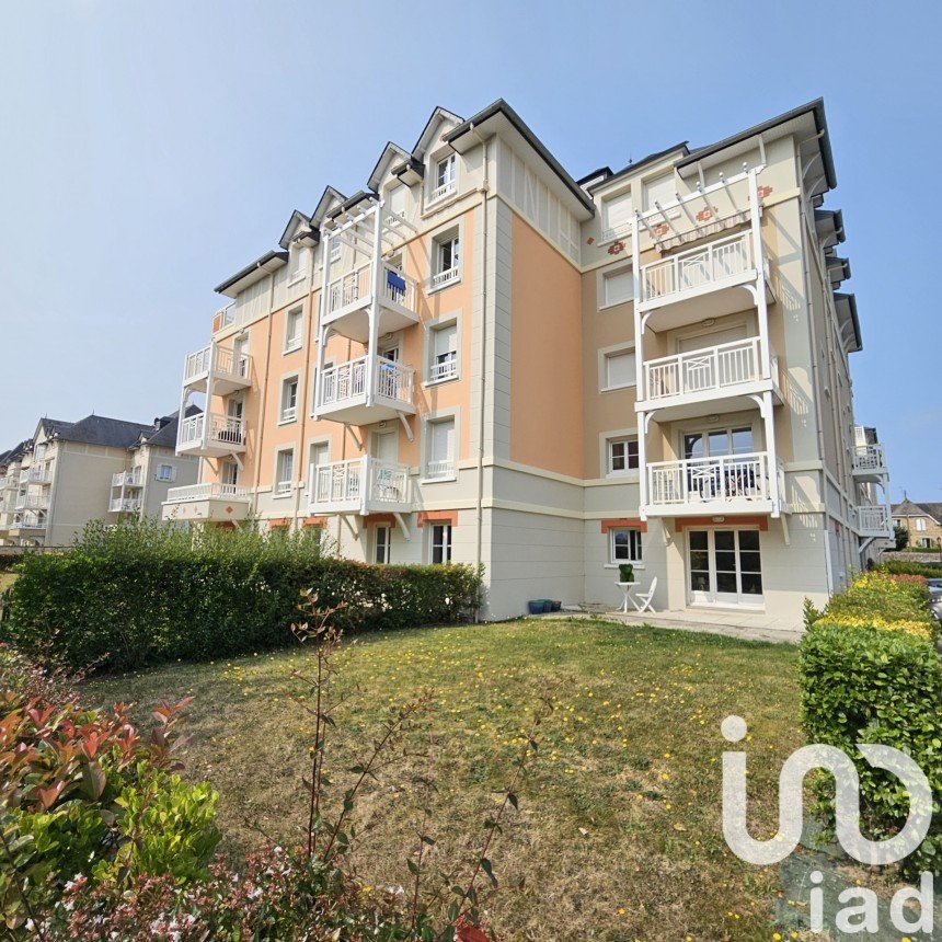 Apartment 3 rooms of 64 m² in Dinard (35800)