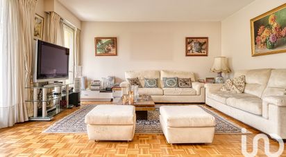 Apartment 5 rooms of 107 m² in Versailles (78000)