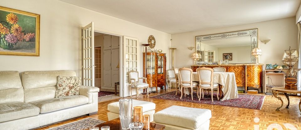 Apartment 5 rooms of 107 m² in Versailles (78000)