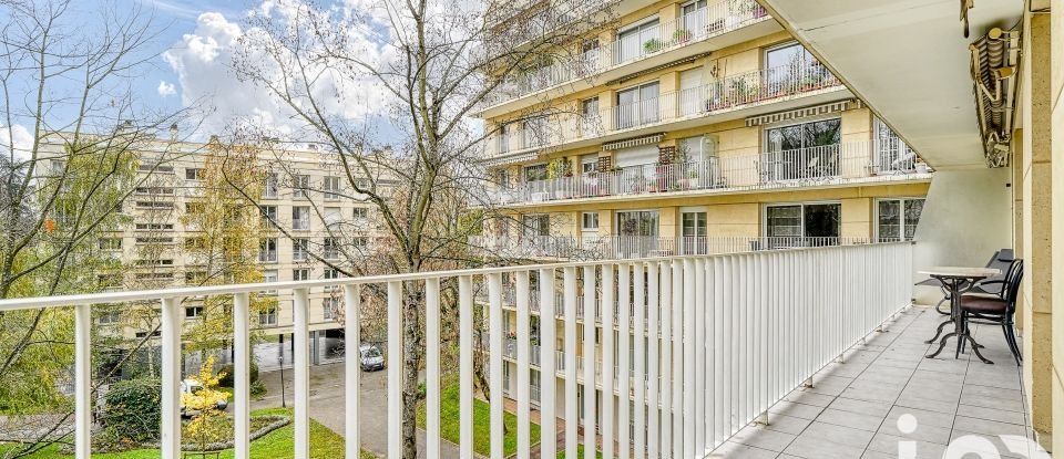 Apartment 5 rooms of 107 m² in Versailles (78000)