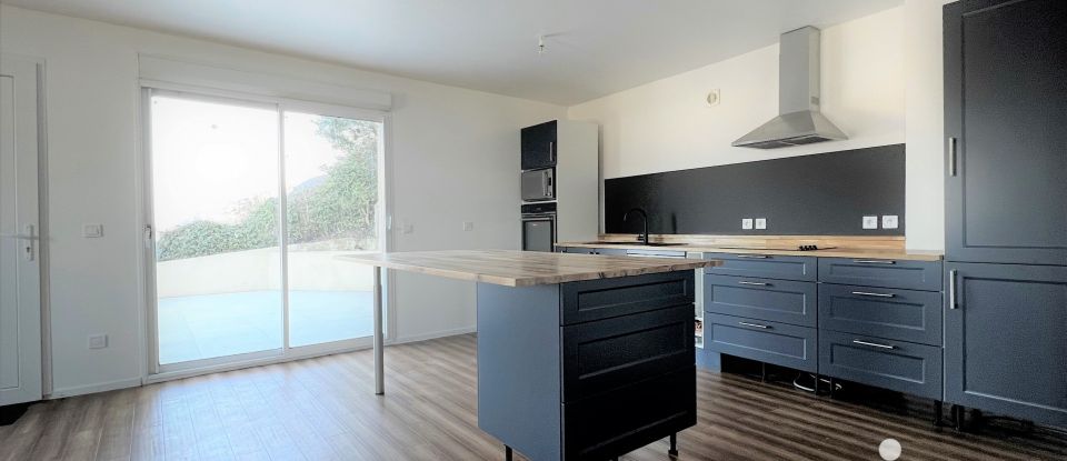 Maison 4 pièces de 81 m² à Rouen (76000)