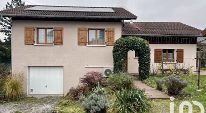 Maison traditionnelle 5 pièces de 104 m² à Saint-Pierre-en-Faucigny (74800)