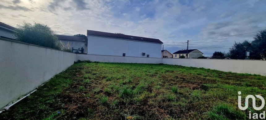 Land of 557 m² in Aureilhan (65800)