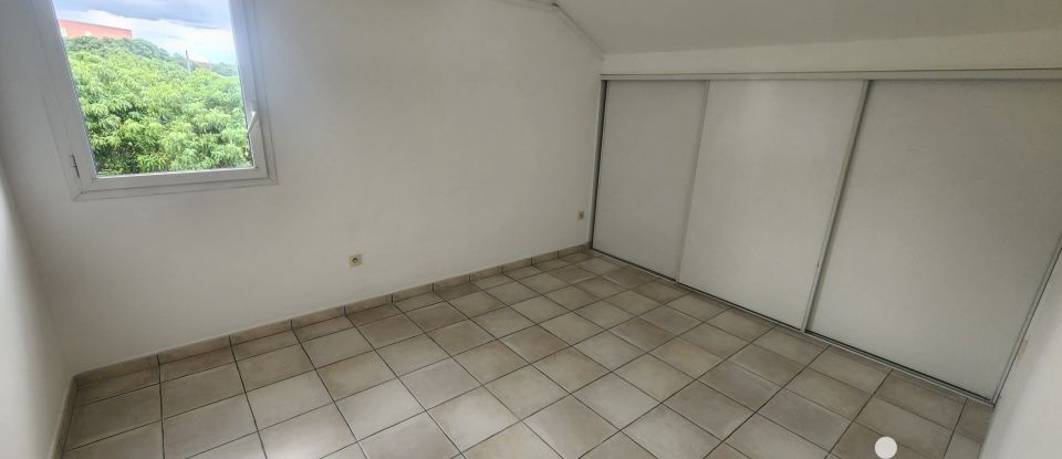 Apartment 3 rooms of 60 m² in La Possession (97419)