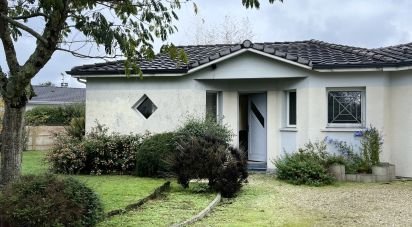 House 5 rooms of 127 m² in Le Taillan-Médoc (33320)