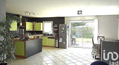 Maison 6 pièces de 140 m² à MACHECOUL (44270)