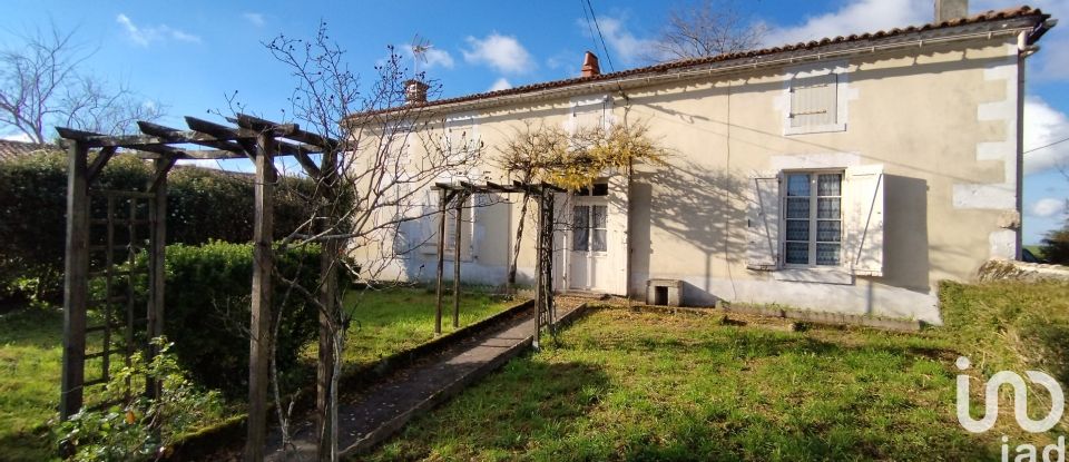 Country house 6 rooms of 145 m² in Néré (17510)