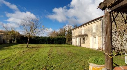 Country house 6 rooms of 145 m² in Néré (17510)