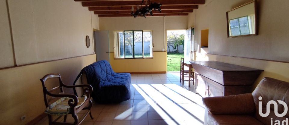 Country house 6 rooms of 145 m² in Néré (17510)