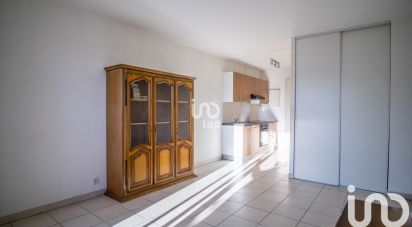 Apartment 1 room of 24 m² in Puget-sur-Argens (83480)