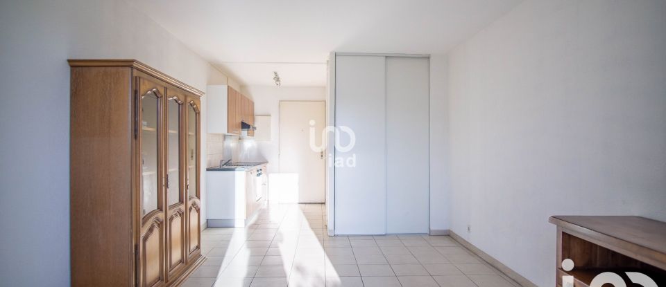 Apartment 1 room of 24 m² in Puget-sur-Argens (83480)