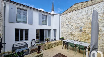 Architect house 6 rooms of 119 m² in Ars-en-Ré (17590)