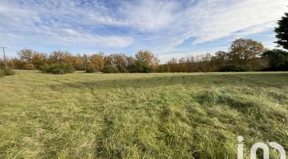 Terrain de 9 973 m² à Grézels (46700)