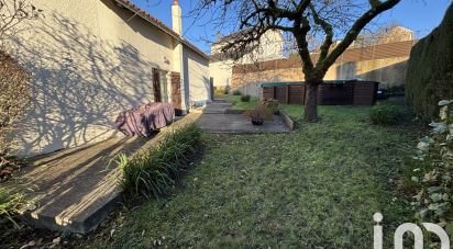 Town house 3 rooms of 73 m² in Parthenay (79200)