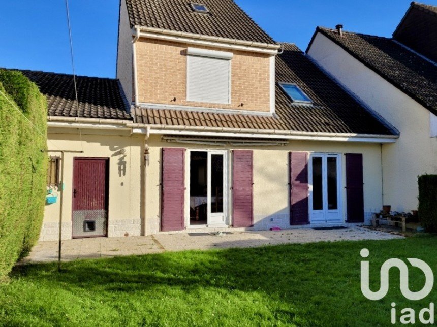 House 5 rooms of 110 m² in Seclin (59113)