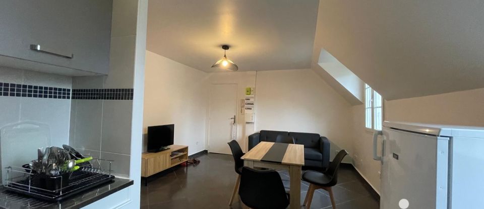 Maison 9 pièces de 210 m² à Nogent-sur-Oise (60180)