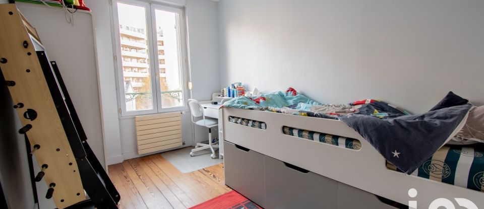 Apartment 4 rooms of 81 m² in Montrouge (92120)