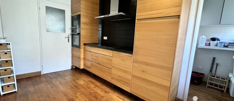 Apartment 4 rooms of 98 m² in Châtenay-Malabry (92290)