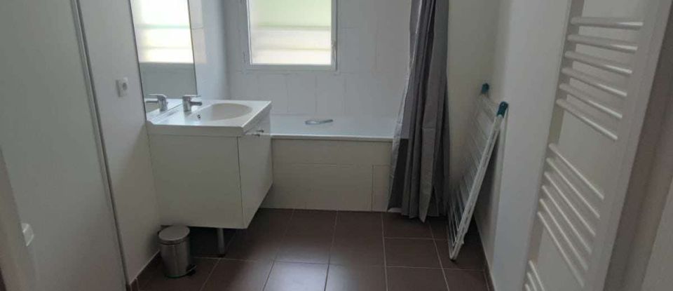 Studio 1 room of 36 m² in Lille (59000)