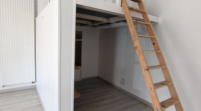 Town house 5 rooms of 151 m² in Pouzauges (85700)