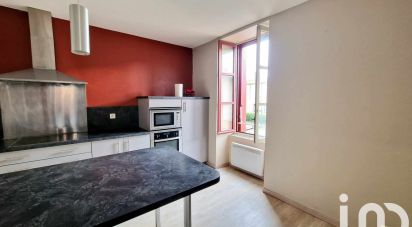 Appartement 5 pièces de 120 m² à Essarts en Bocage (85140)