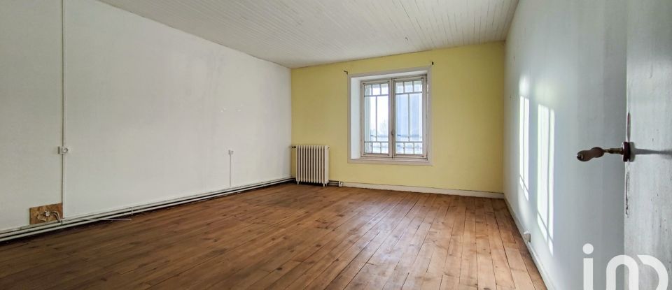 House 5 rooms of 130 m² in Saint-Vincent-Sterlanges (85110)