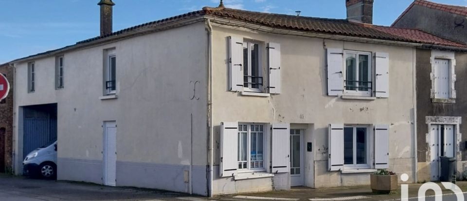 House 5 rooms of 130 m² in Saint-Vincent-Sterlanges (85110)